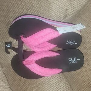 No Boundaries wedge flip flops size 6 women's pink